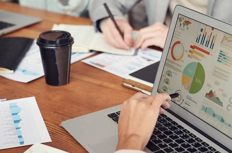 Competitive Landscape & Market Intelligence